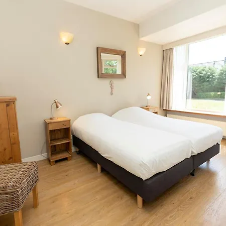 Cozy Texel Retreat With Garden De Koog (Texel)
