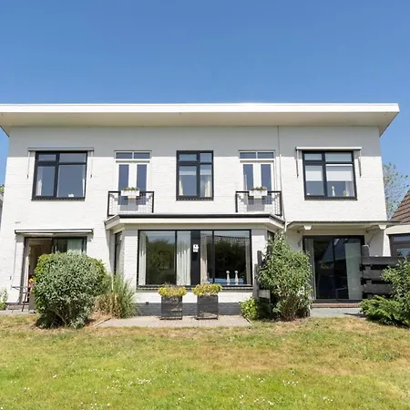 Διαμέρισμα Cozy Texel Retreat With Garden